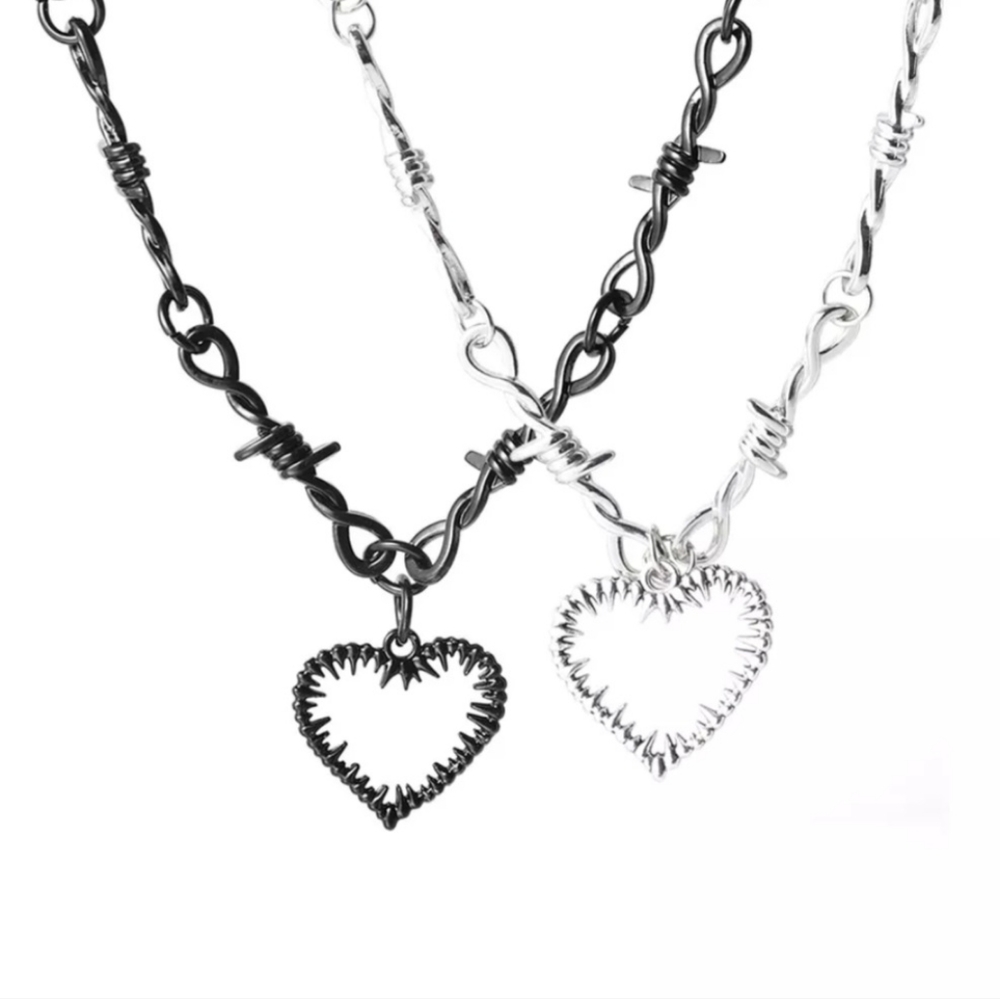 Barbed Heart Necklace Black or Silver